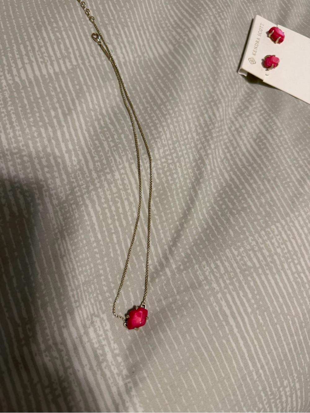 Kendra Scott Fuchsia Faceted Stud Earrings - Picture 2 of 3